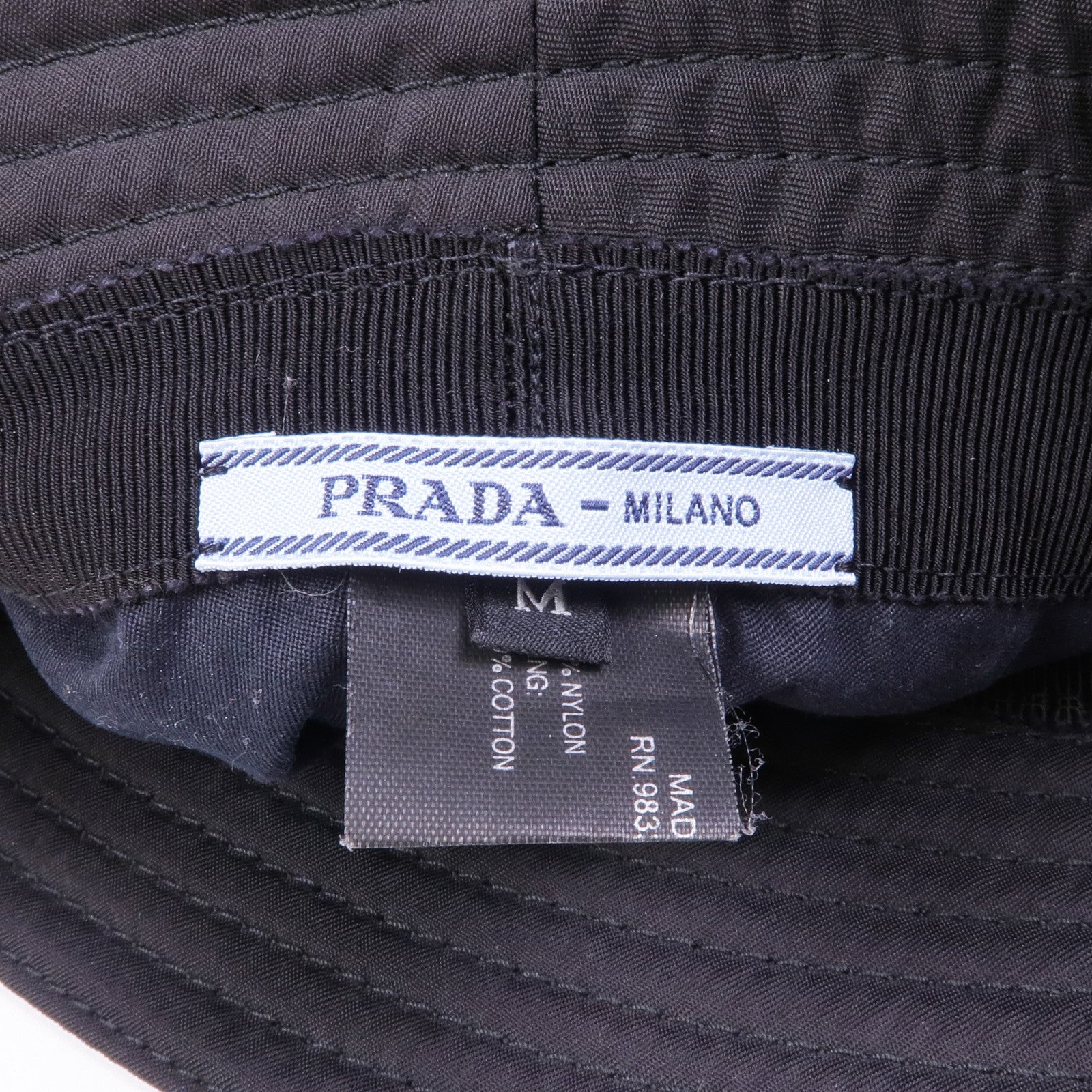 PRADA 尼龍Hat銀扣帽子