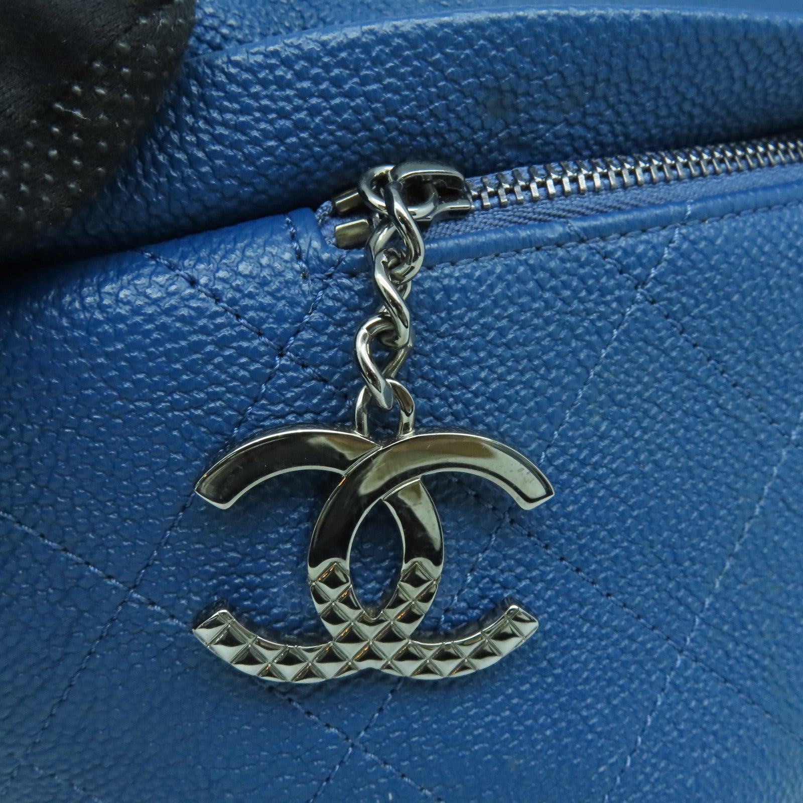 CHANEL 菱格牛皮皮革Chain Shoulder Bag銀扣鏈帶肩背袋藍色