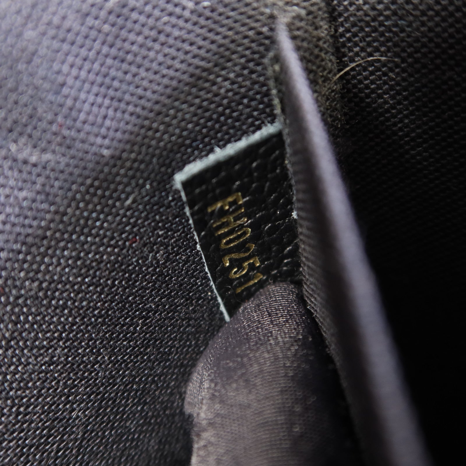 LOUIS VUITTON Monogram Empreinte Felicie Pochette金扣肩背袋