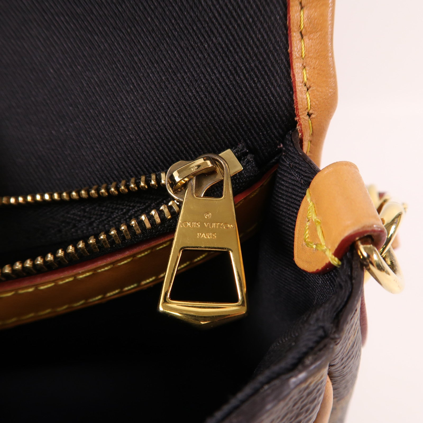LOUIS VUITTON Monogram Diane金扣肩背袋