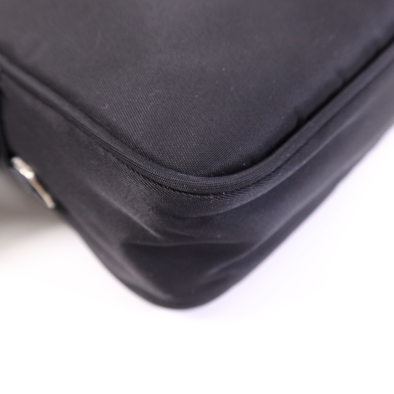 PRADA 尼龍Shoulder Bag銀扣肩背袋