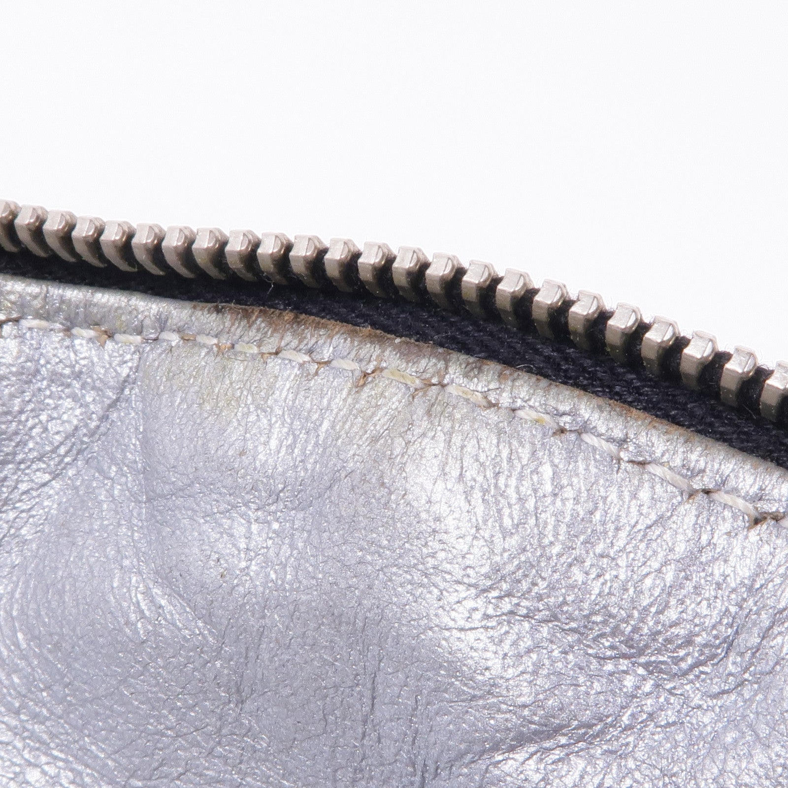 CHANEL 牛皮皮革Shoulder Bag銀扣肩背袋