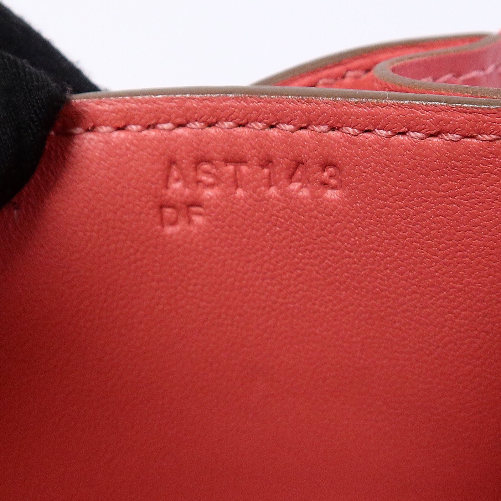 HERMES Tadelakt皮革Constance Mini肩背袋Rose Azalee