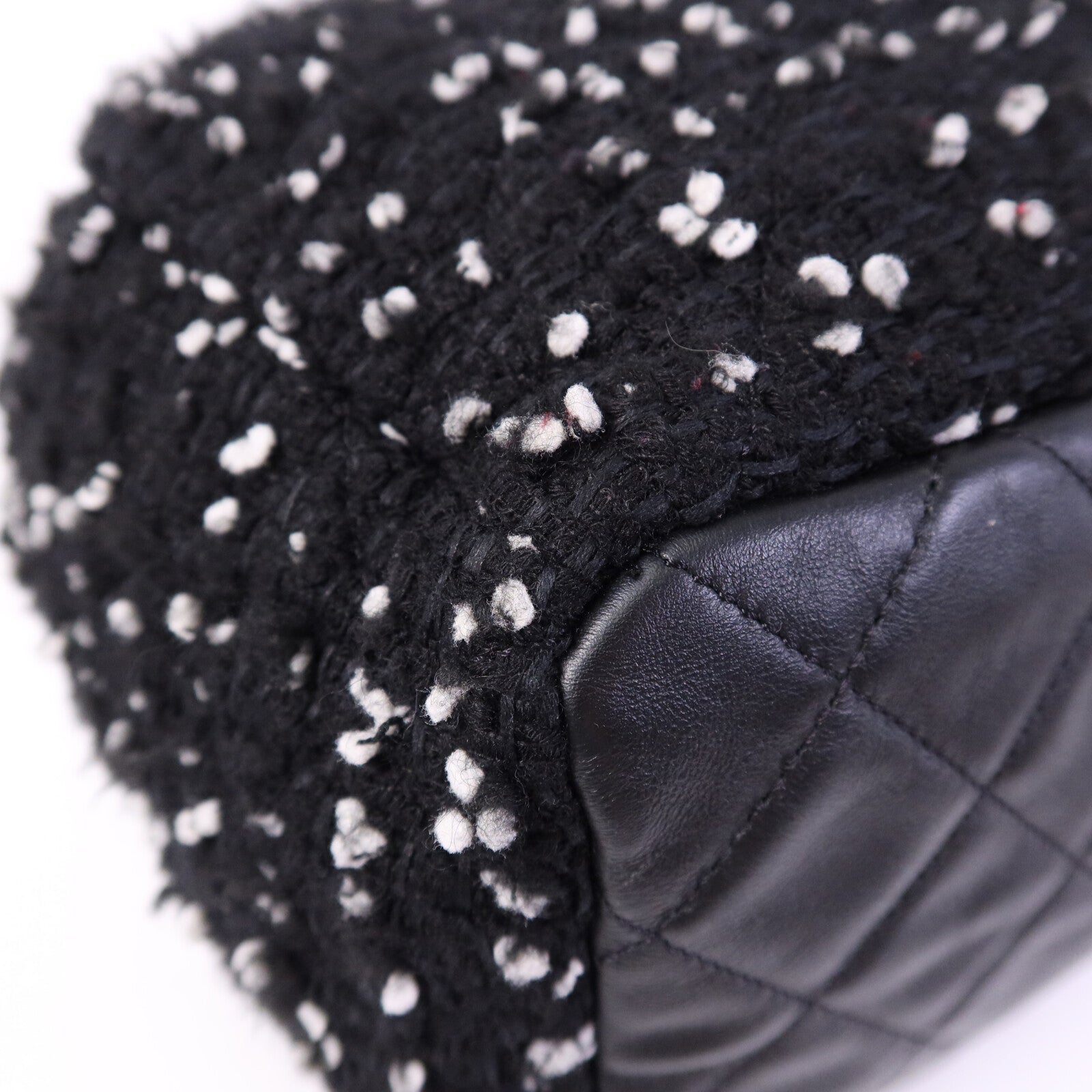 CHANEL Tweed Drawsting Bag銀扣手挽袋