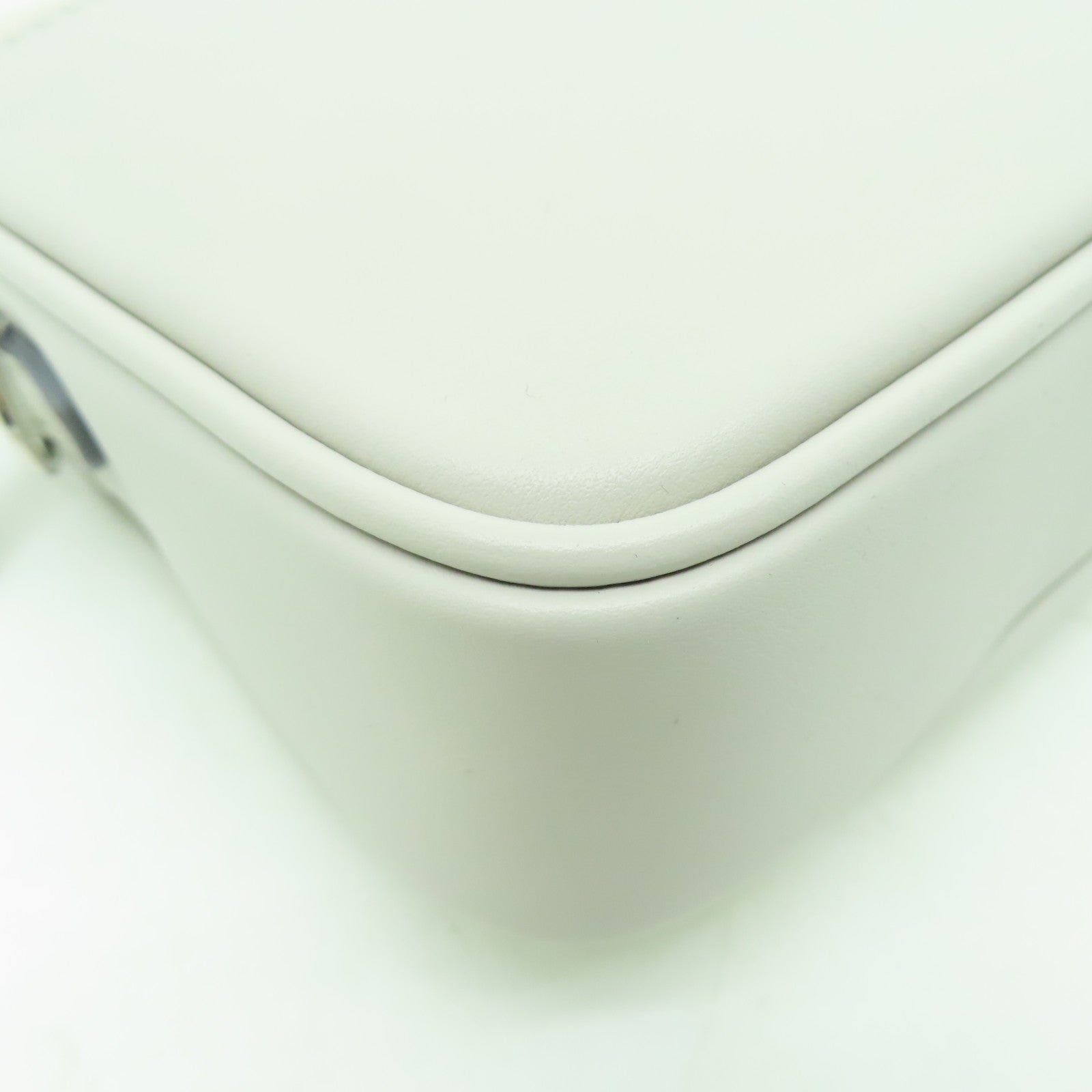 FENDI 【激減優惠】羊皮皮革Shoulder Bag銀扣肩背袋灰色