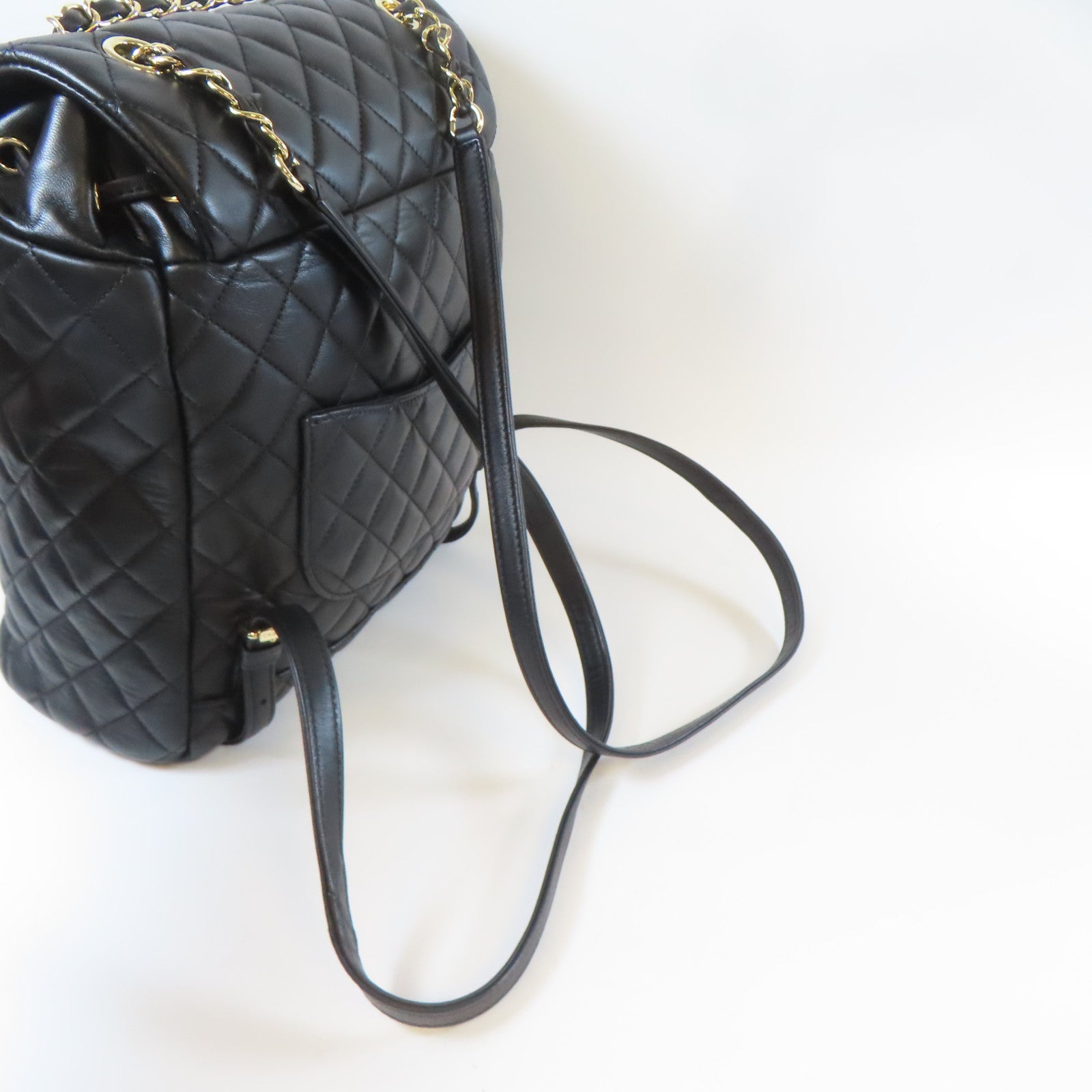 CHANEL 菱格羊皮皮革Backpack金扣背包黑色