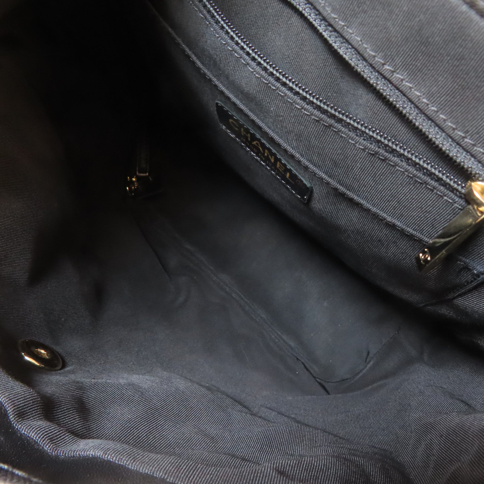CHANEL 菱格羊皮皮革Backpack金扣背包黑色