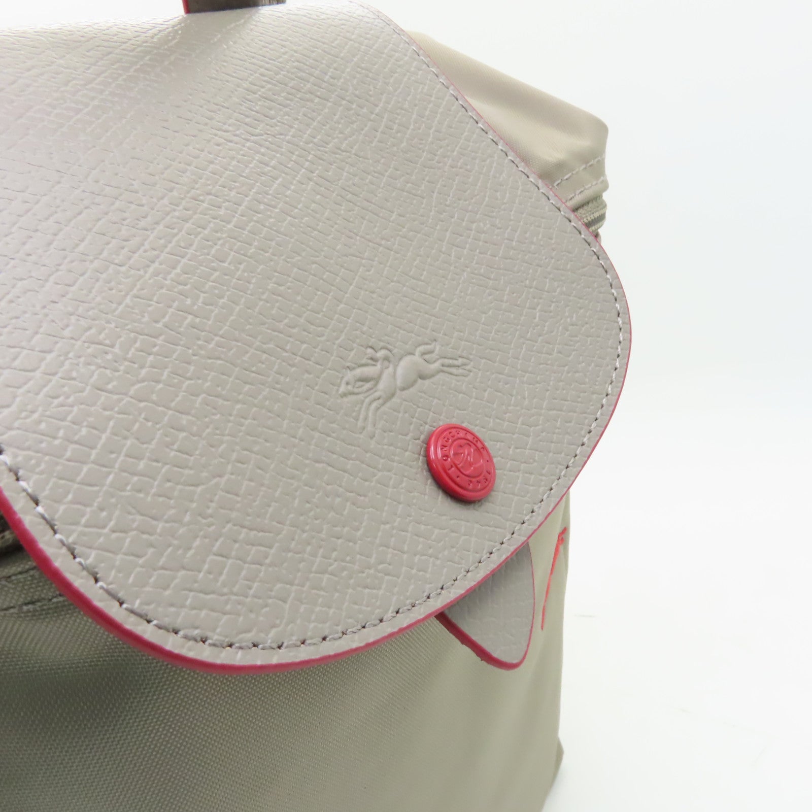 Longchamp 【激減優惠】尼龍Backpack銀扣背包灰色