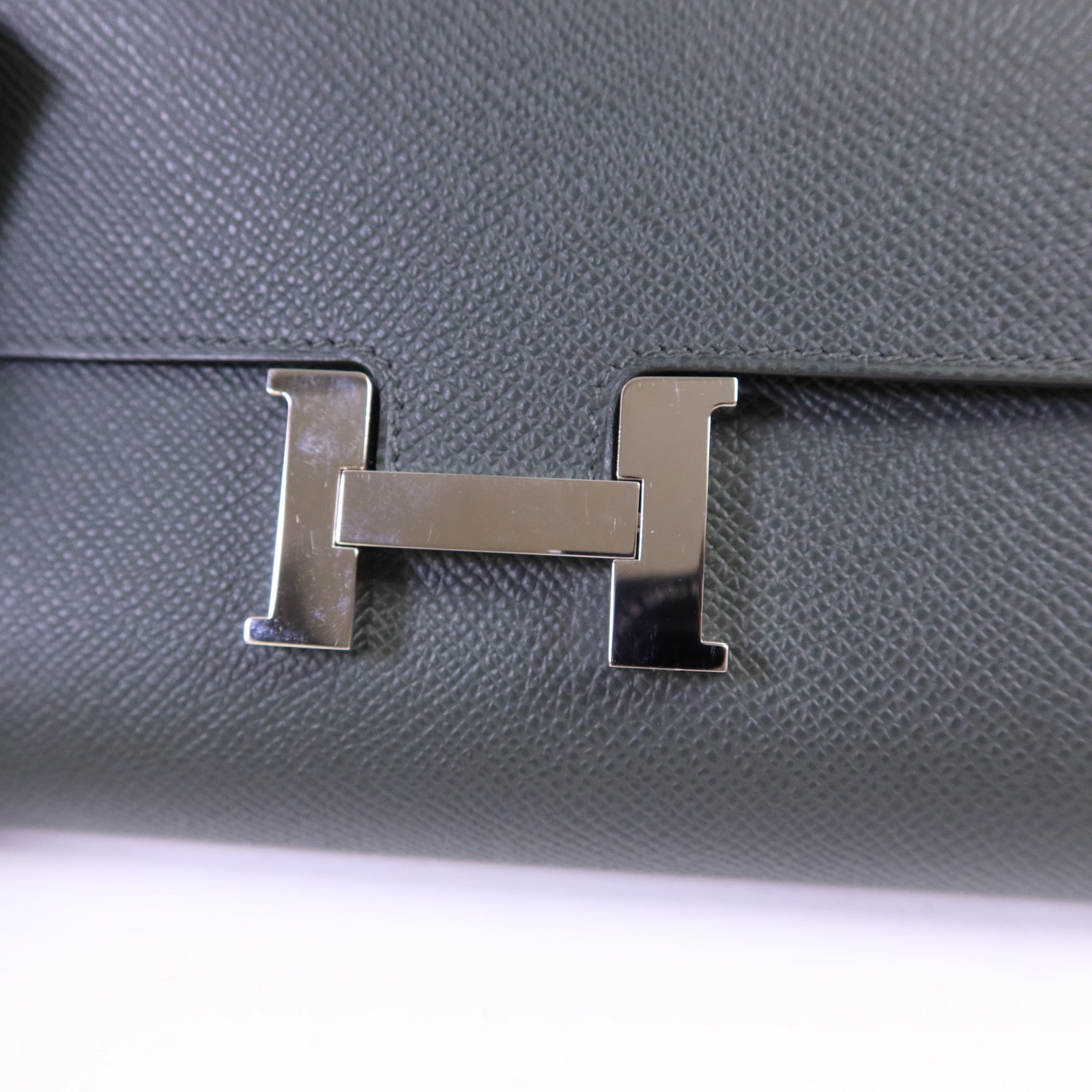 HERMES Epsom皮革Constance To Go銀扣肩背袋