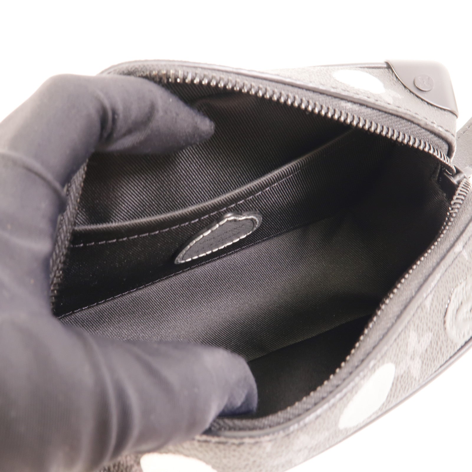 LOUIS VUITTON Monogram Eclipse Mini Soft Trunk肩背袋