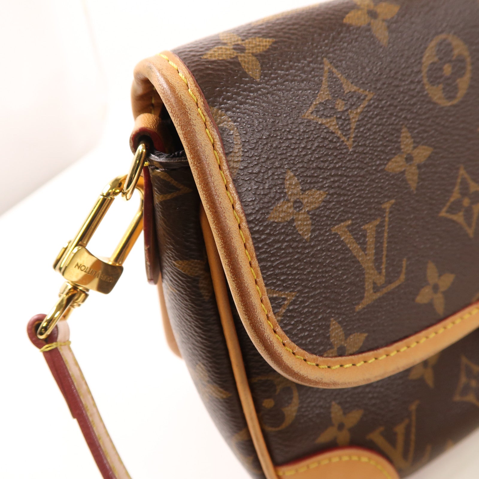 LOUIS VUITTON Monogram Diane金扣肩背袋