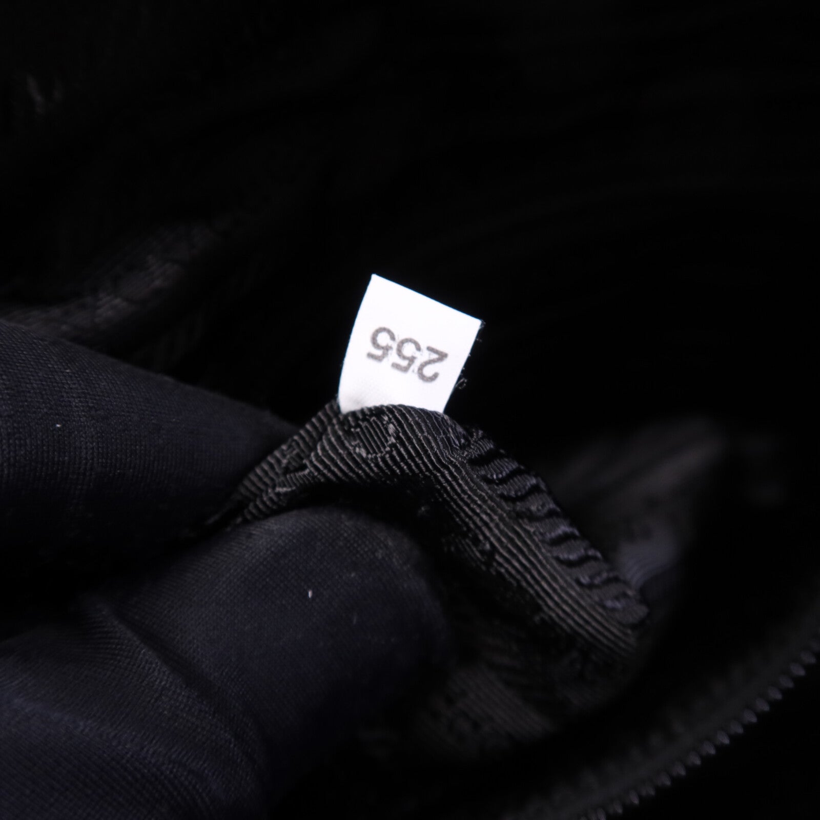PRADA 尼龍Shoulder Bag銀扣肩背袋