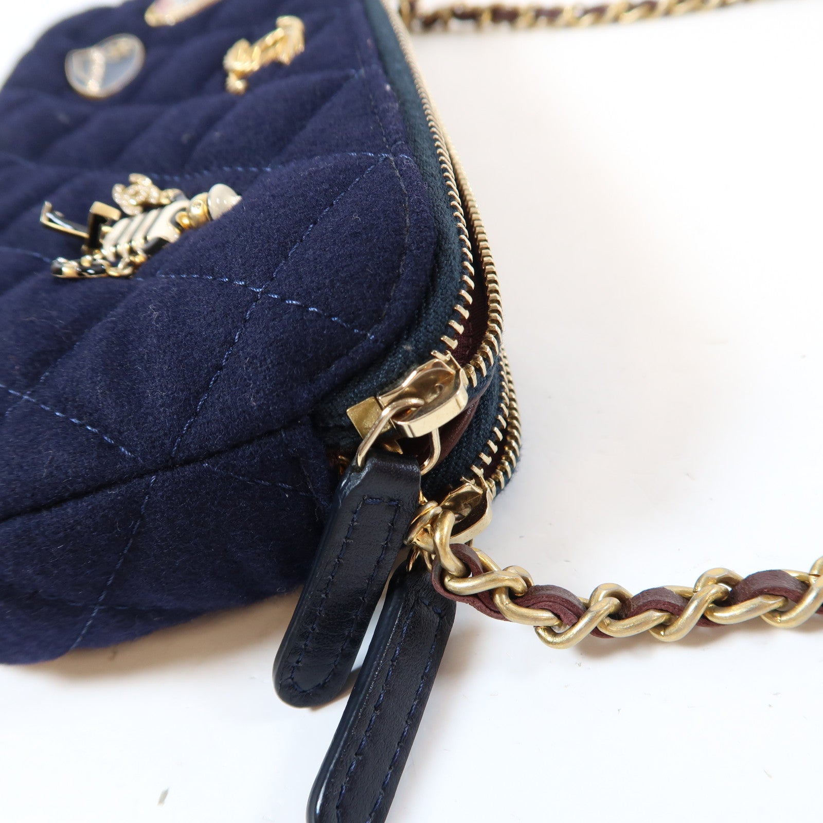 CHANEL 菱格羊毛Paris-Hamburg Chain Bag金扣鏈帶肩背袋深藍色