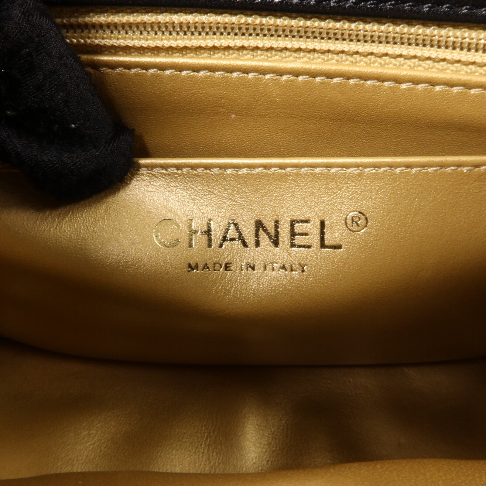 CHANEL 羊皮皮革Mini Classic 17 Gold Ball鏈帶肩背袋
