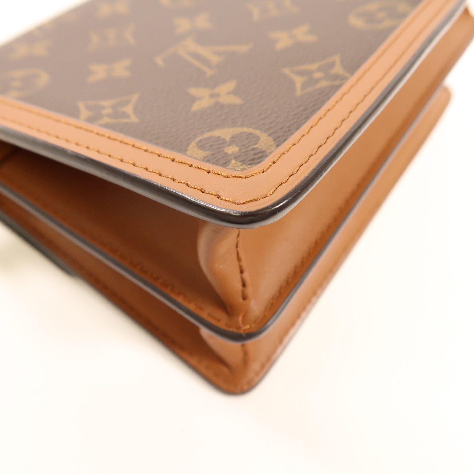 LOUIS VUITTON Monogram Reverse Mini Dauphine金扣肩背袋