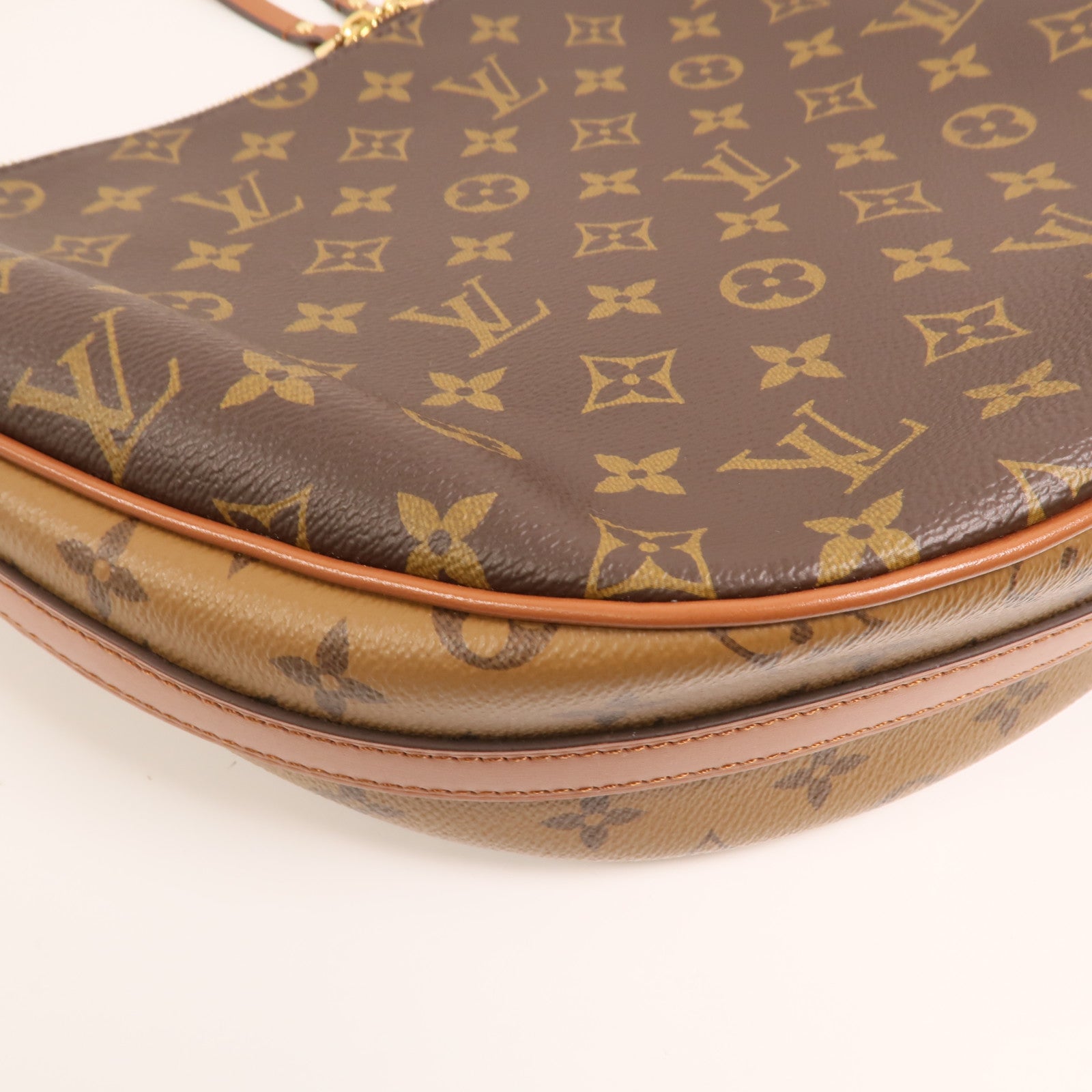 LOUIS VUITTON Monogram Reverse Loop Hobo金扣手挽肩背兩用袋