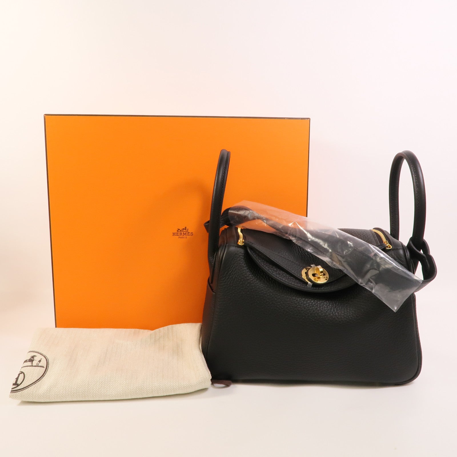 HERMES Clemence皮革Lindy 26手挽肩背兩用袋Noir