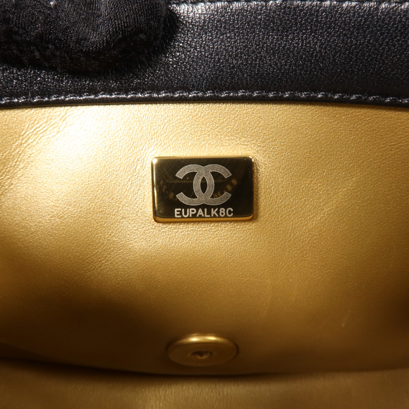 CHANEL 羊皮皮革Mini Classic 17 Gold Ball鏈帶肩背袋