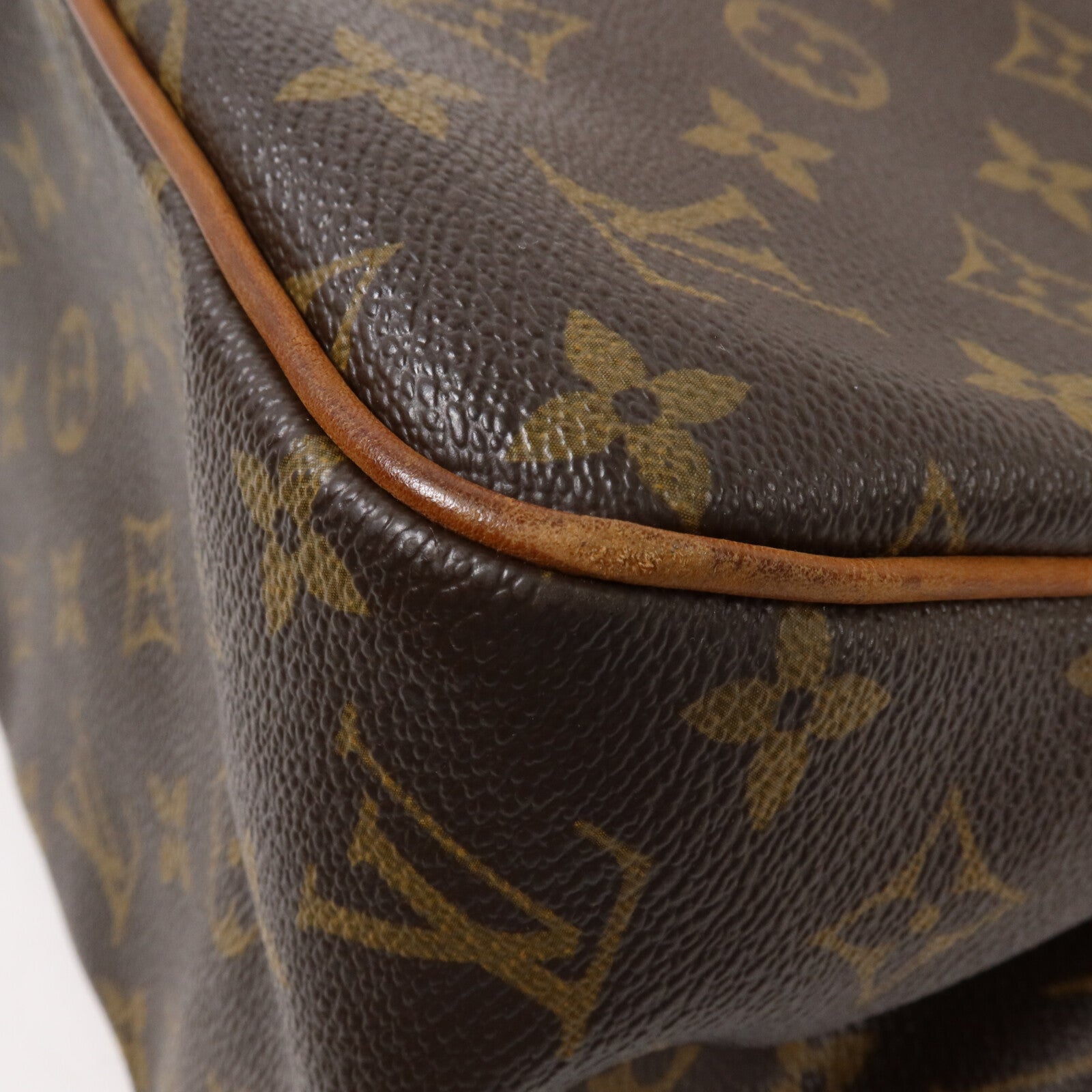 LOUIS VUITTON Monogram Batignolles肩背袋