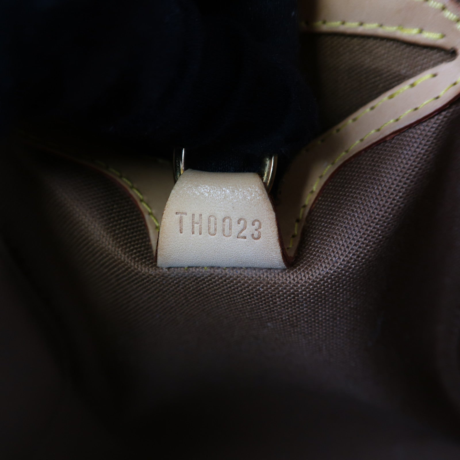 LOUIS VUITTON Monogram Ellipse PM金扣手挽袋啡色