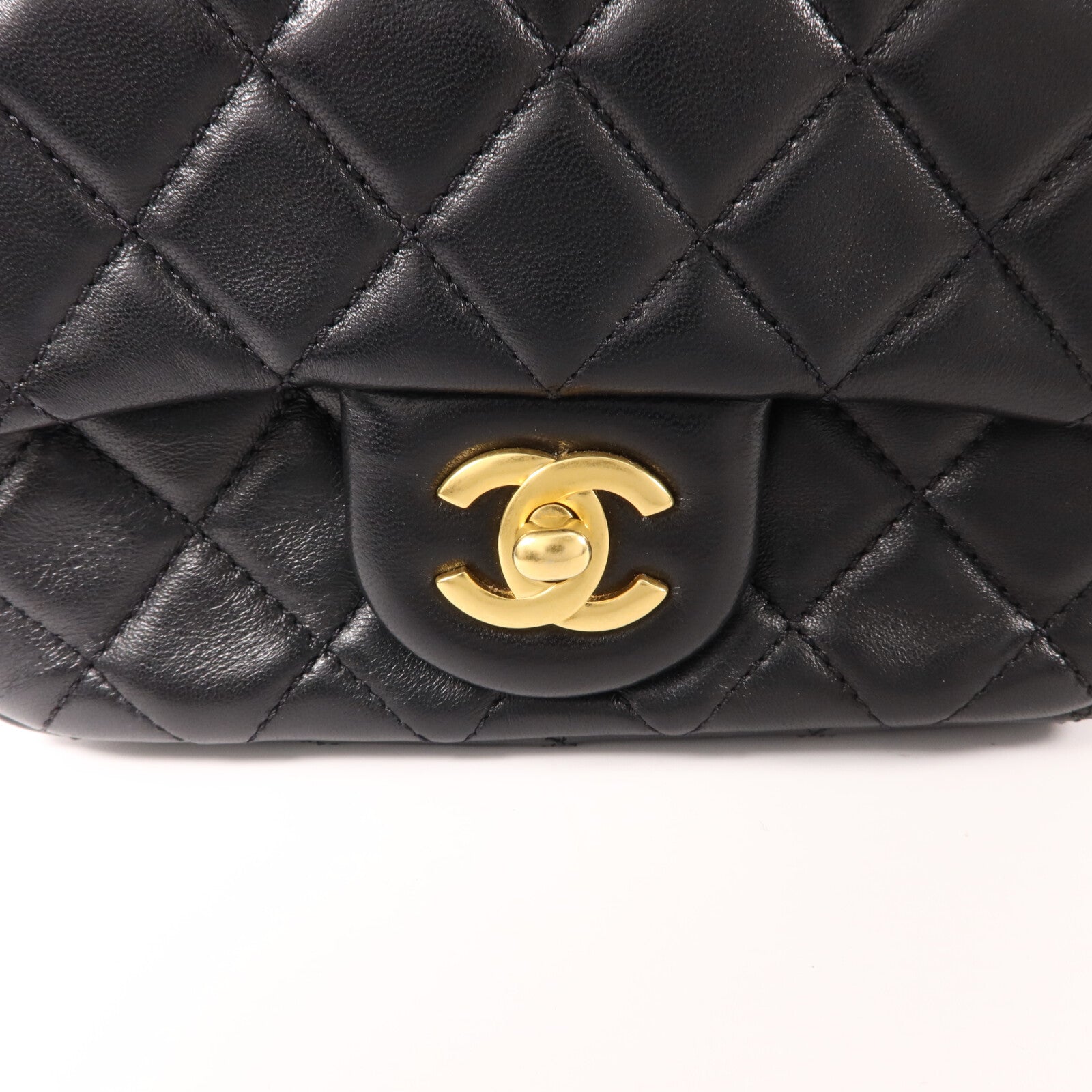 CHANEL 羊皮皮革Mini Classic 17 Gold Ball鏈帶肩背袋