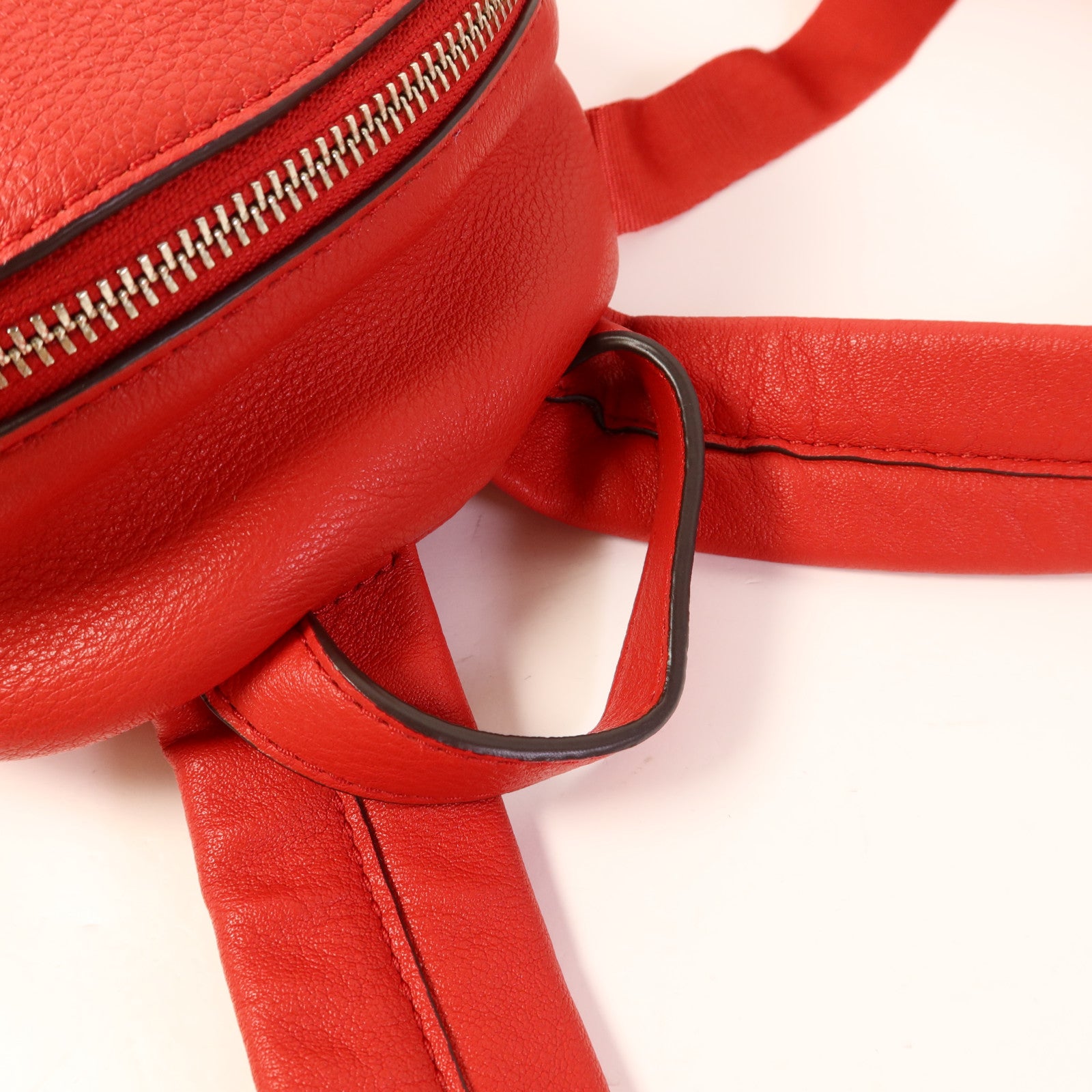 Michael Kors 牛皮皮革Backpack銀扣背包