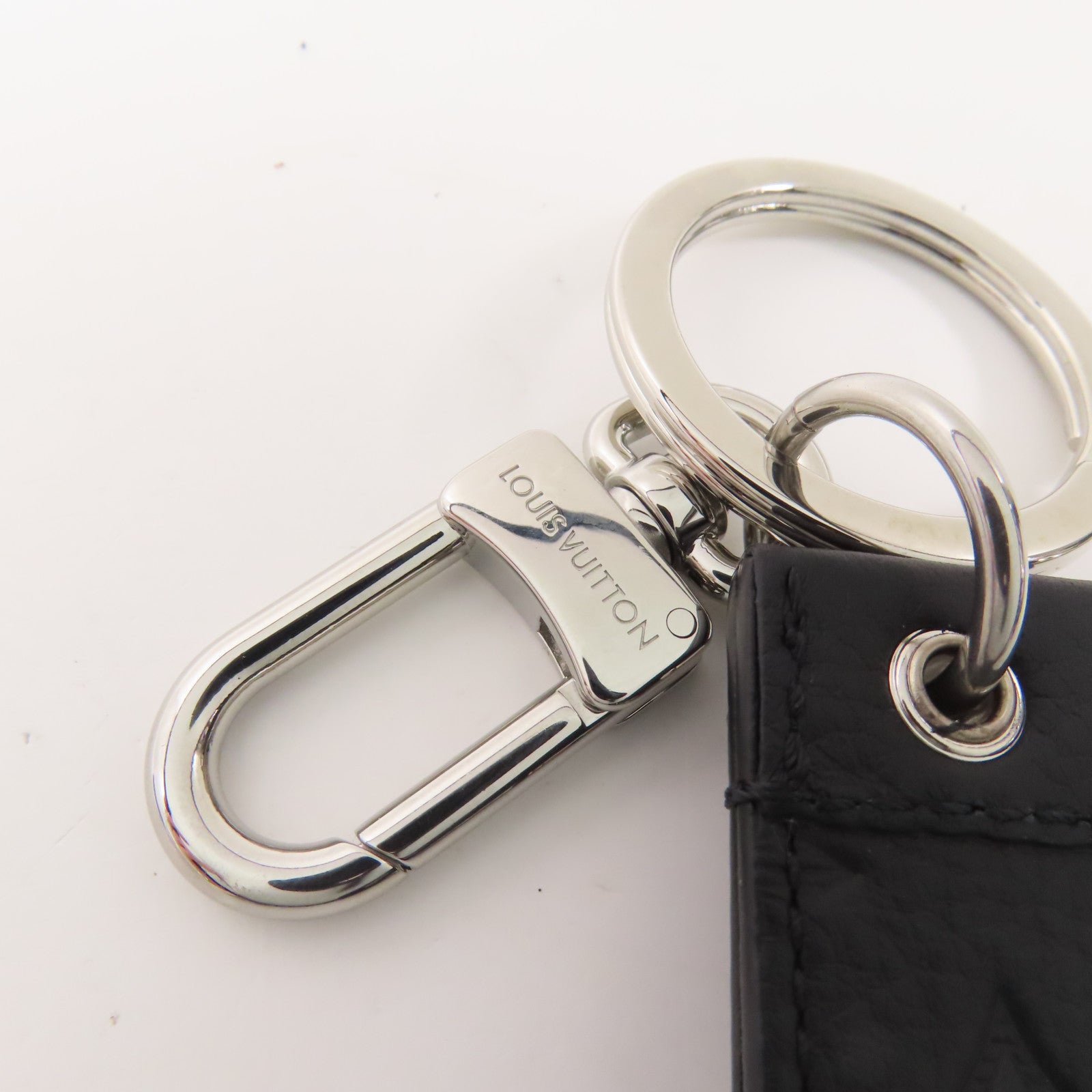LOUIS VUITTON Monogram Shadow Dragonne銀扣鎖匙扣