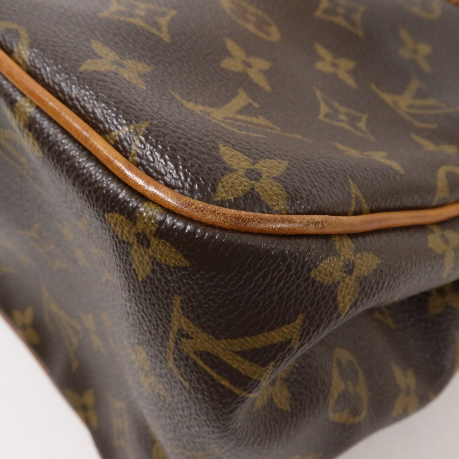 LOUIS VUITTON Monogram Batignolles肩背袋