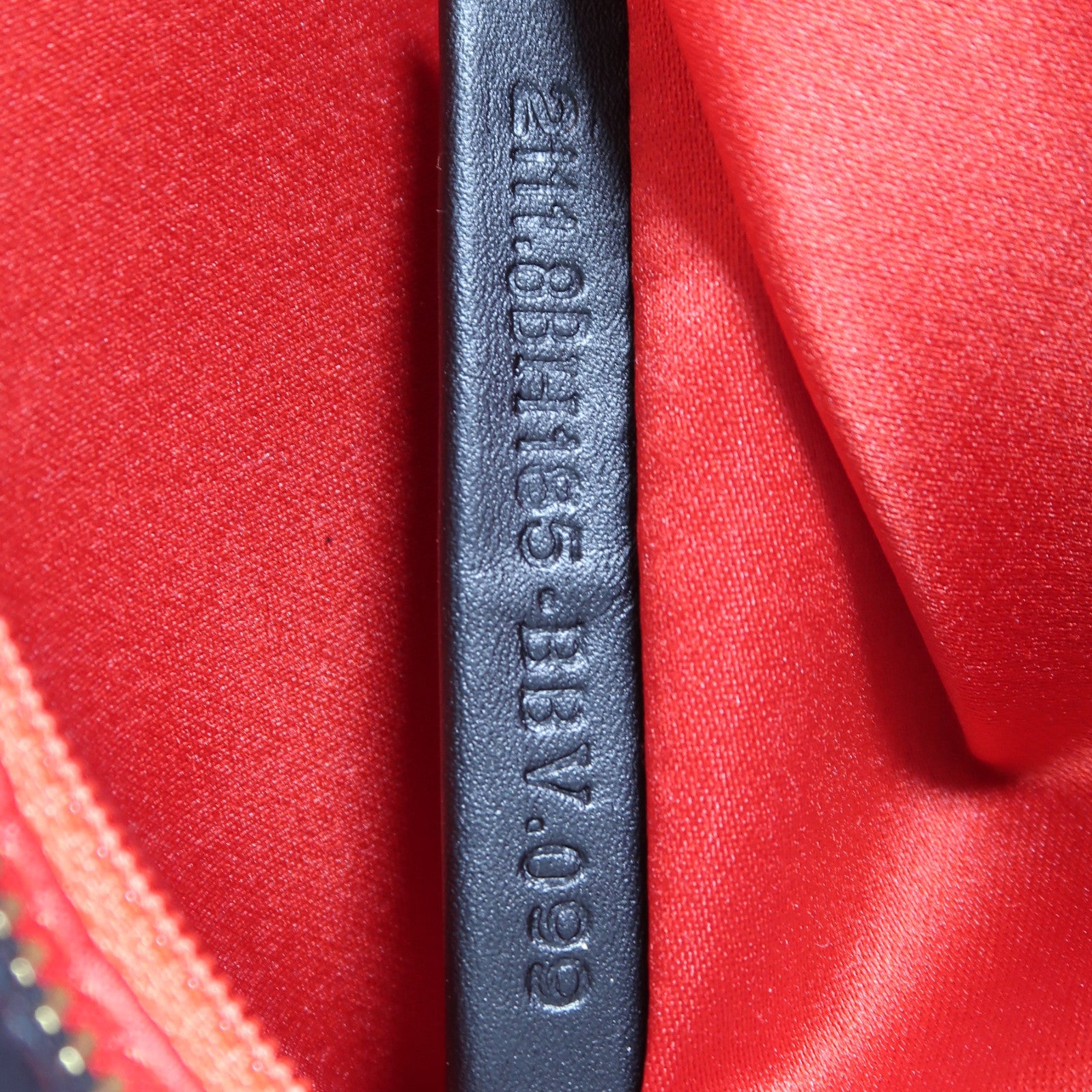 FENDI 牛皮皮革Tote Bag金扣肩背袋黑色
