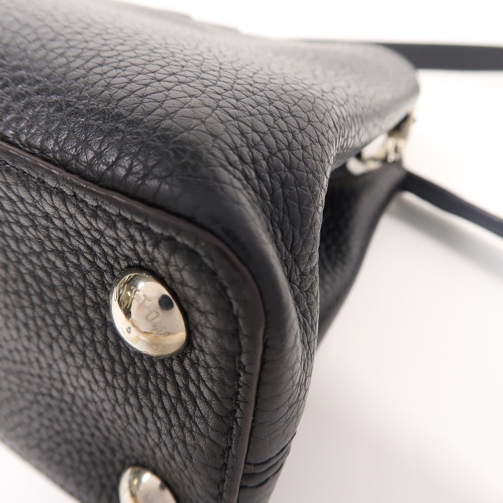 LOUIS VUITTON 牛皮皮革Capucines銀扣手挽肩背兩用袋黑色