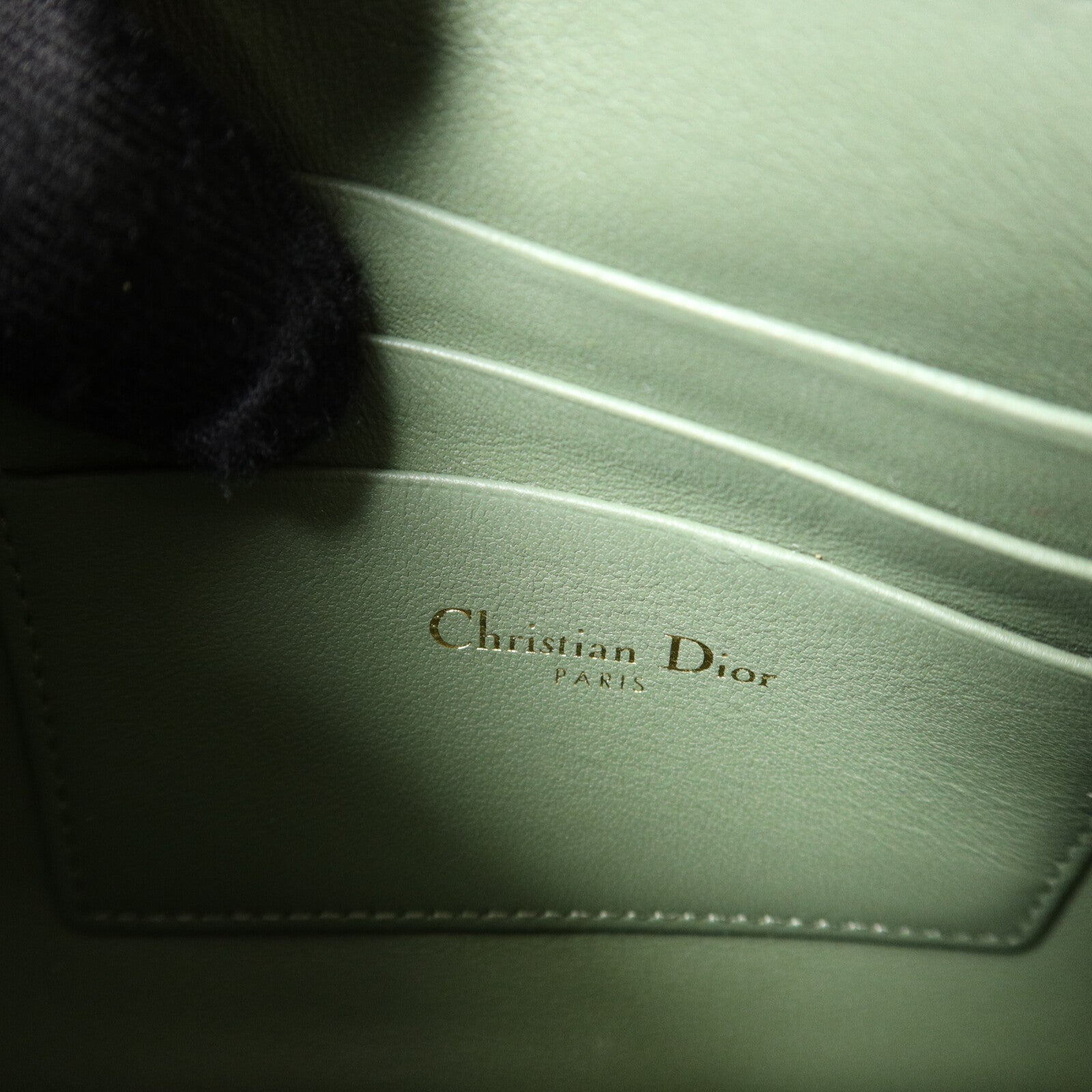 Dior 牛皮皮革Caro Pouch With Chain鏈帶肩背袋