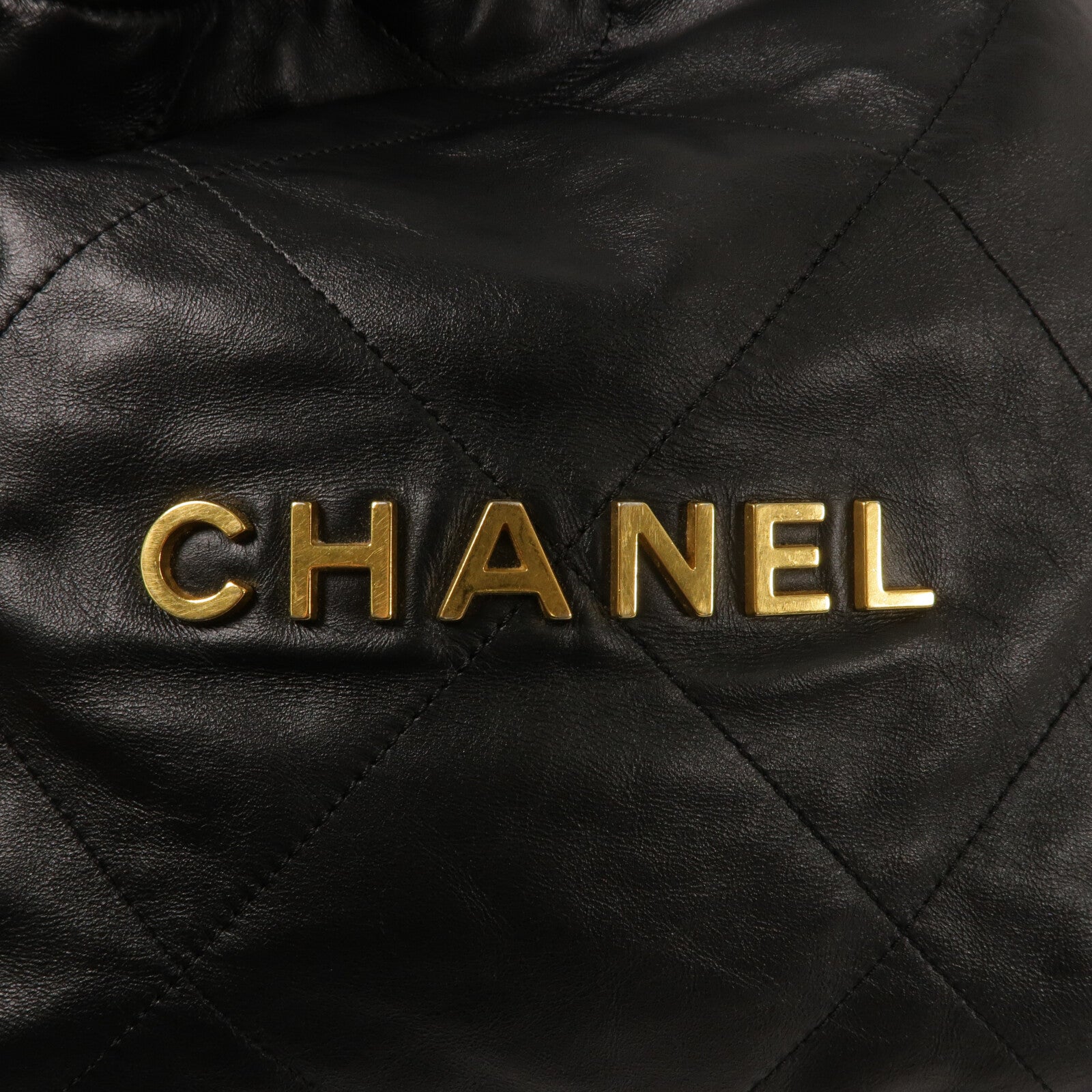 CHANEL 牛皮皮革Chanel 22 Small鏈帶肩背袋