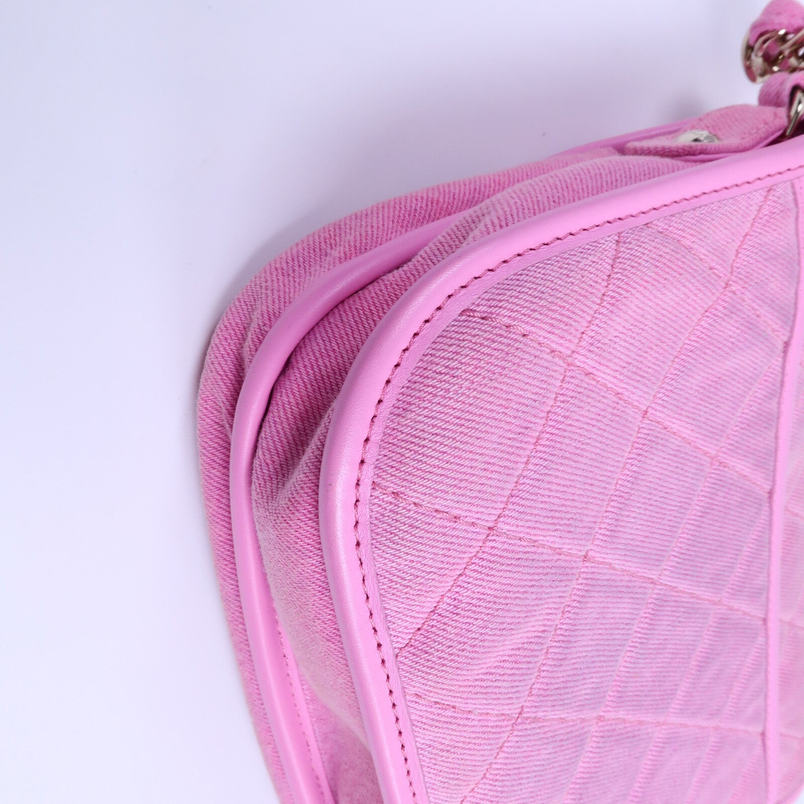 CHANEL 帆布Chain Shoulder Bag鏈帶肩背袋
