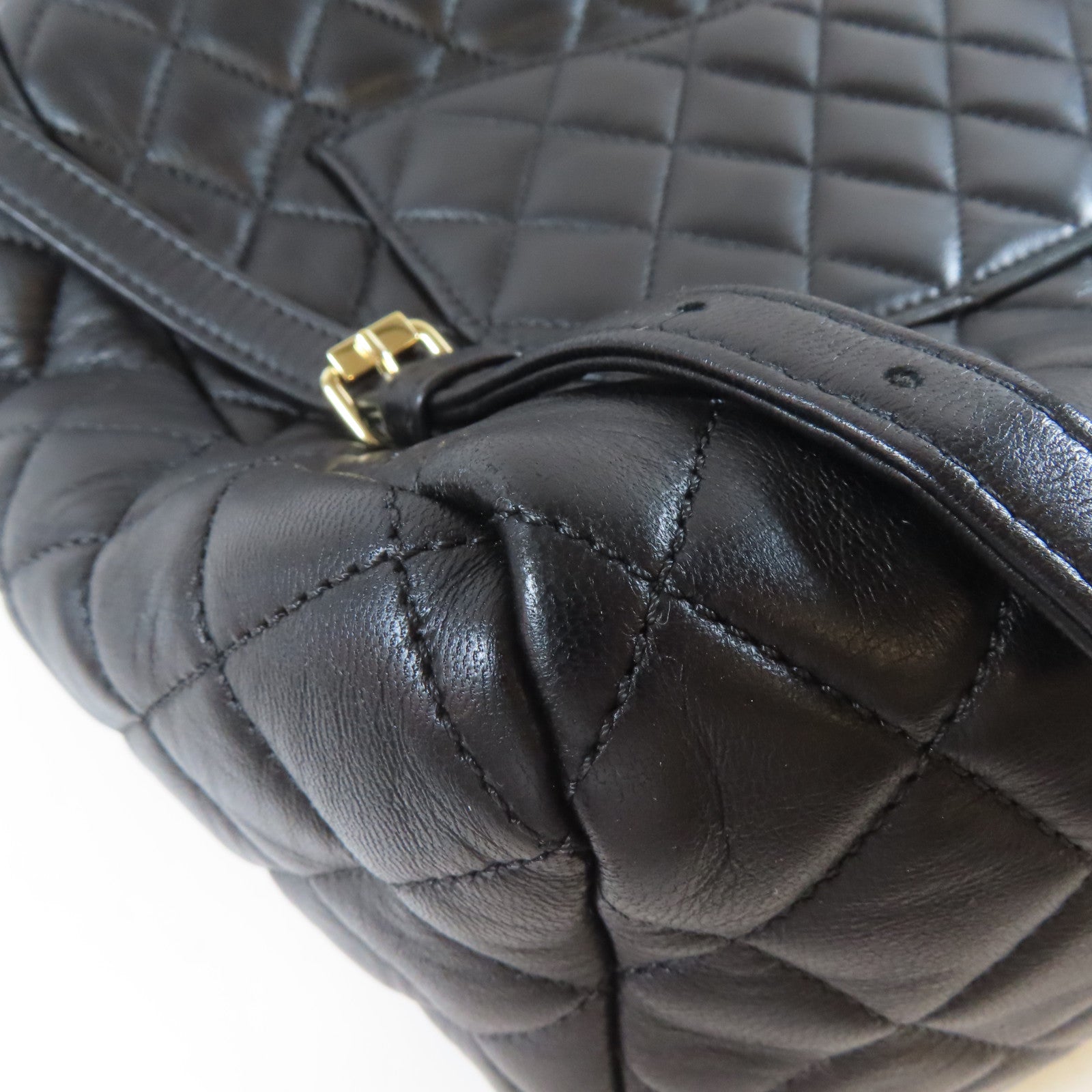 CHANEL 菱格羊皮皮革Backpack金扣背包黑色