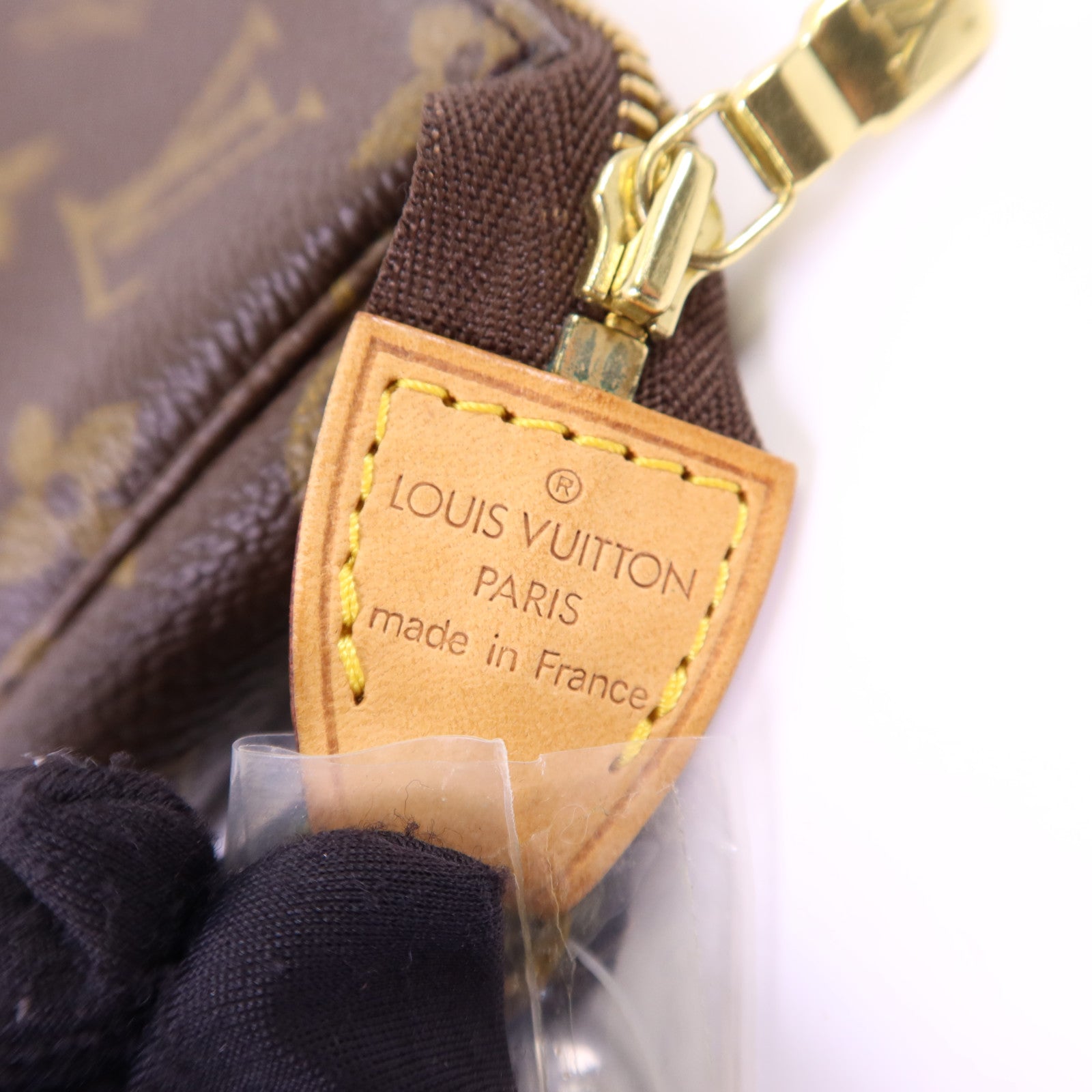 LOUIS VUITTON Monogram Pochette Accessoires金扣手挽袋棕色