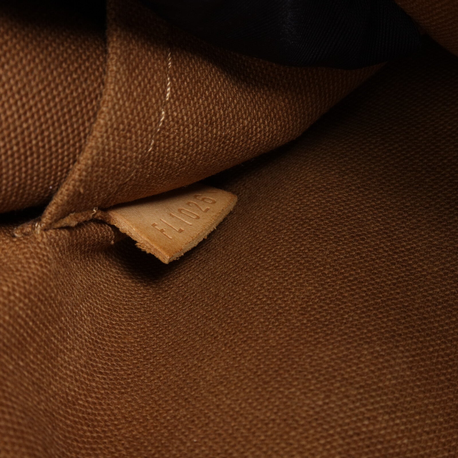 LOUIS VUITTON Monogram Popincourt Haut肩背袋