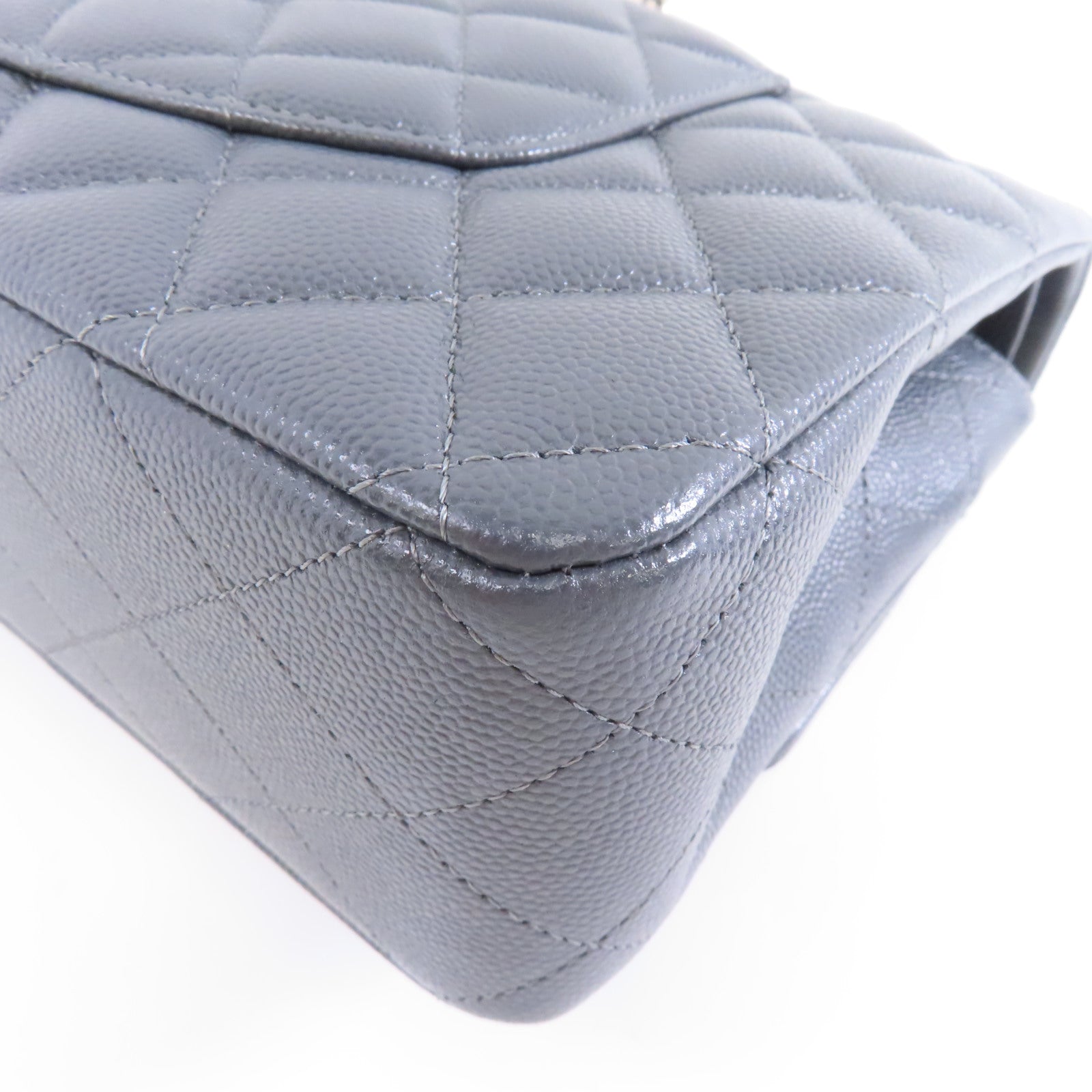 CHANEL 菱格牛皮皮革Classic 25金扣鏈帶肩背袋灰色