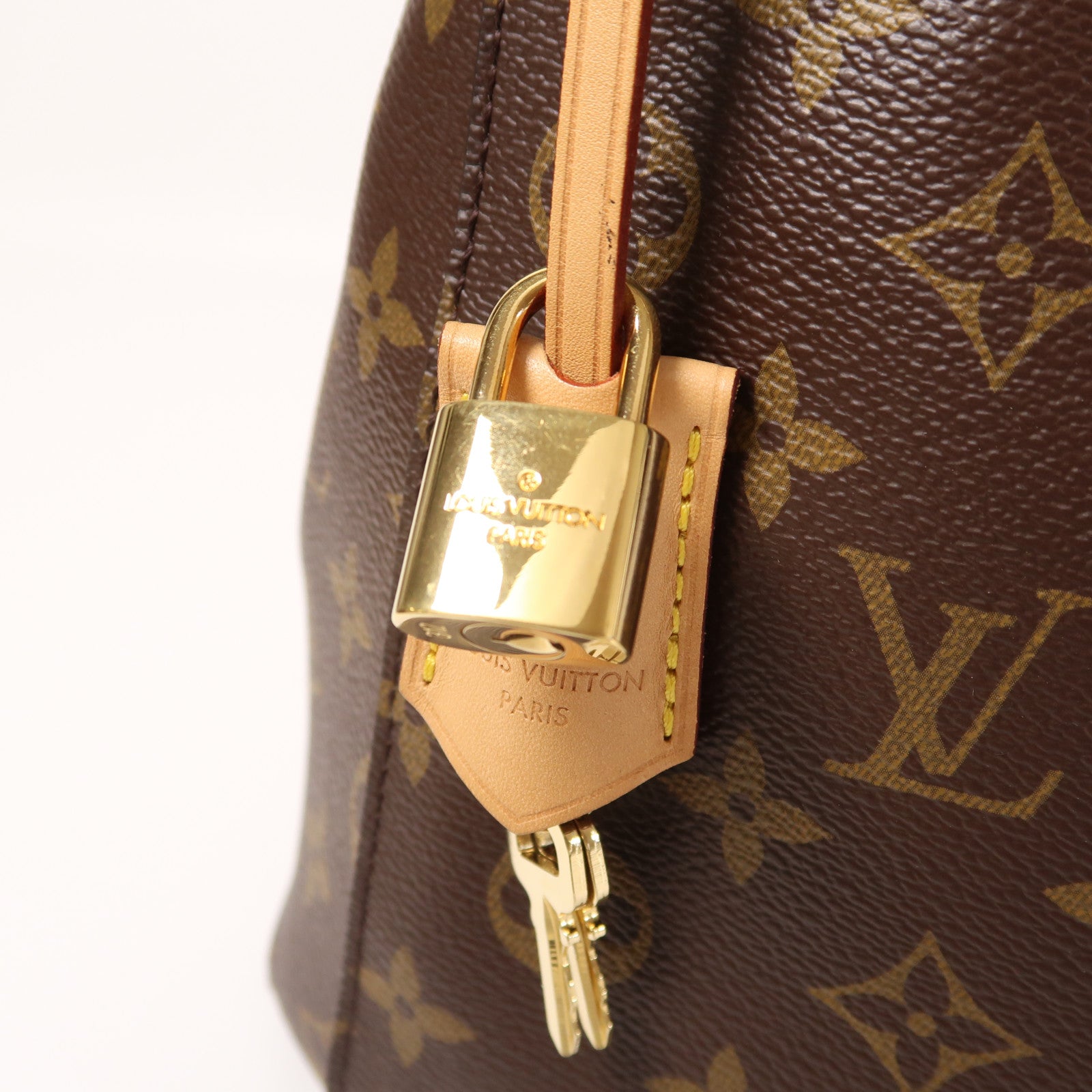 LOUIS VUITTON LV GHW Montaigne MM 2way Shoulder Handbag M41056 Monogram Brown