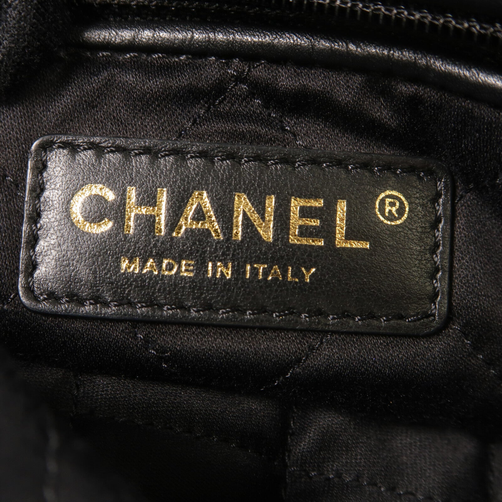 CHANEL 牛皮皮革Chanel 22 Small鏈帶肩背袋