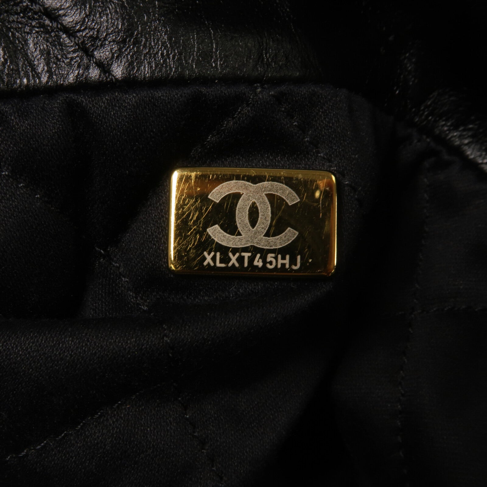 CHANEL 牛皮皮革Chanel 22 Small鏈帶肩背袋