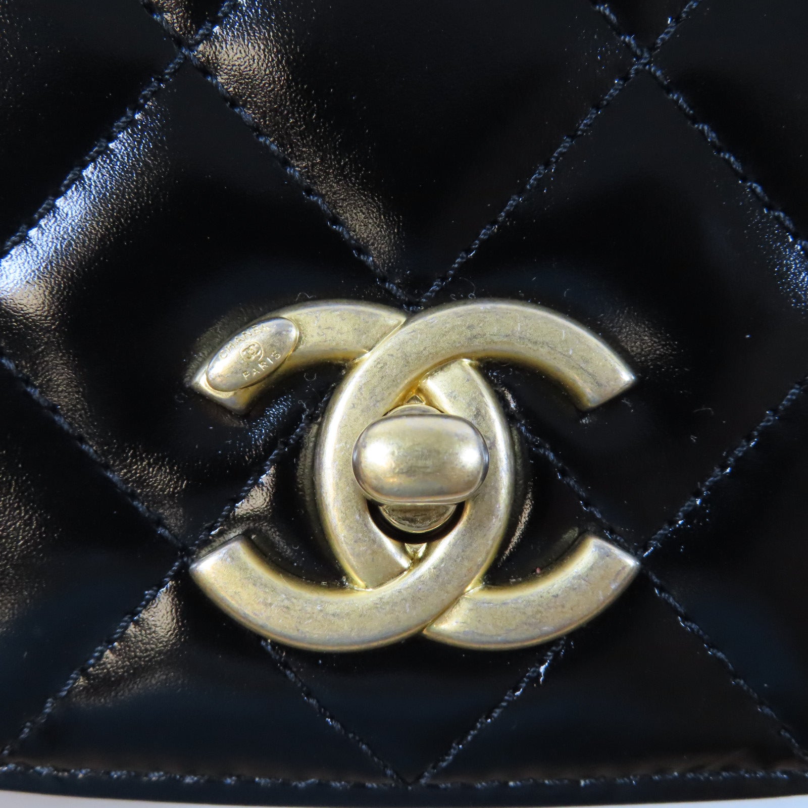 CHANEL 【激減優惠】菱格牛皮皮革Coco Mark Flap金扣肩背袋黑色