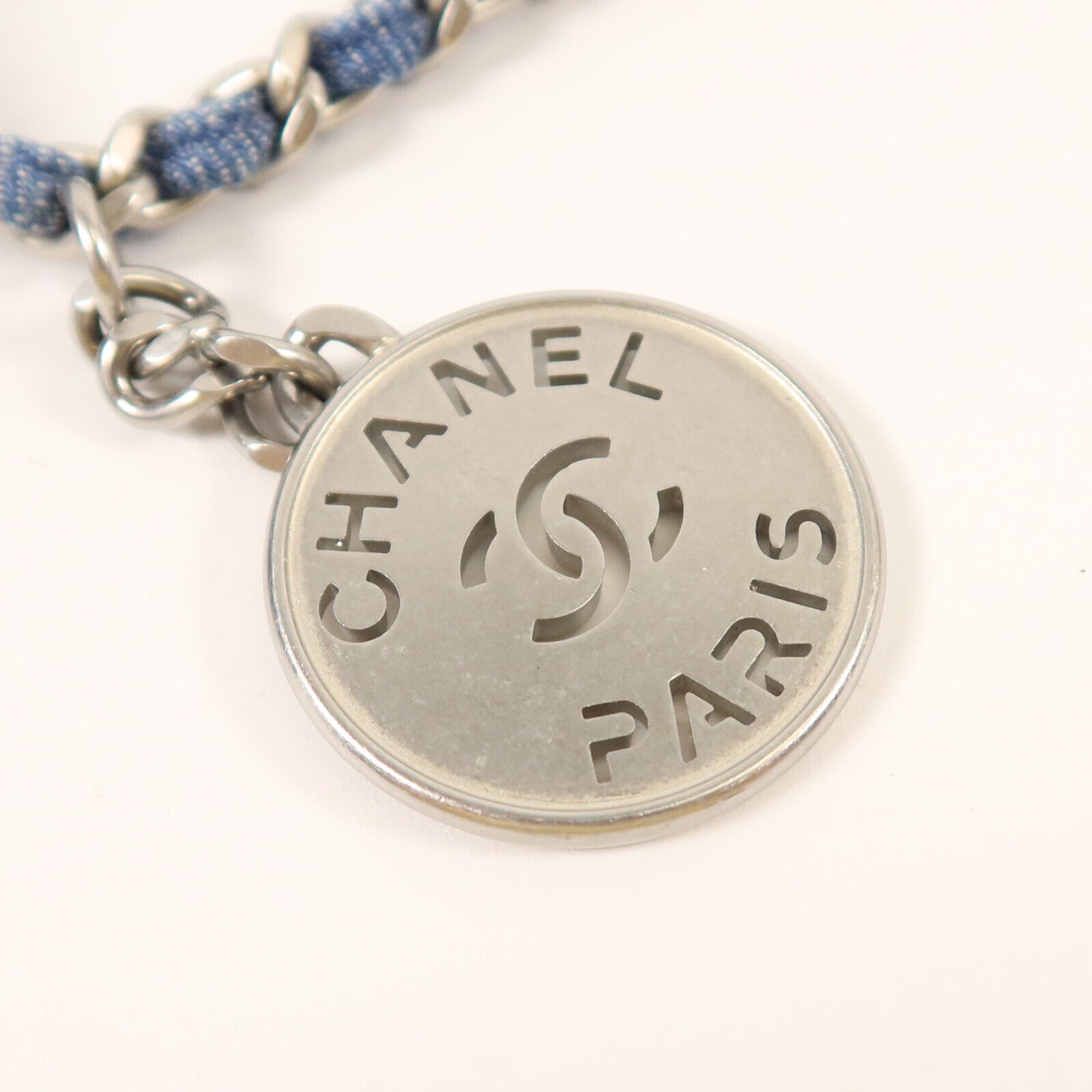 CHANEL 牛仔佈Chanel 22 Mini銀扣鏈帶手挽肩背兩用袋