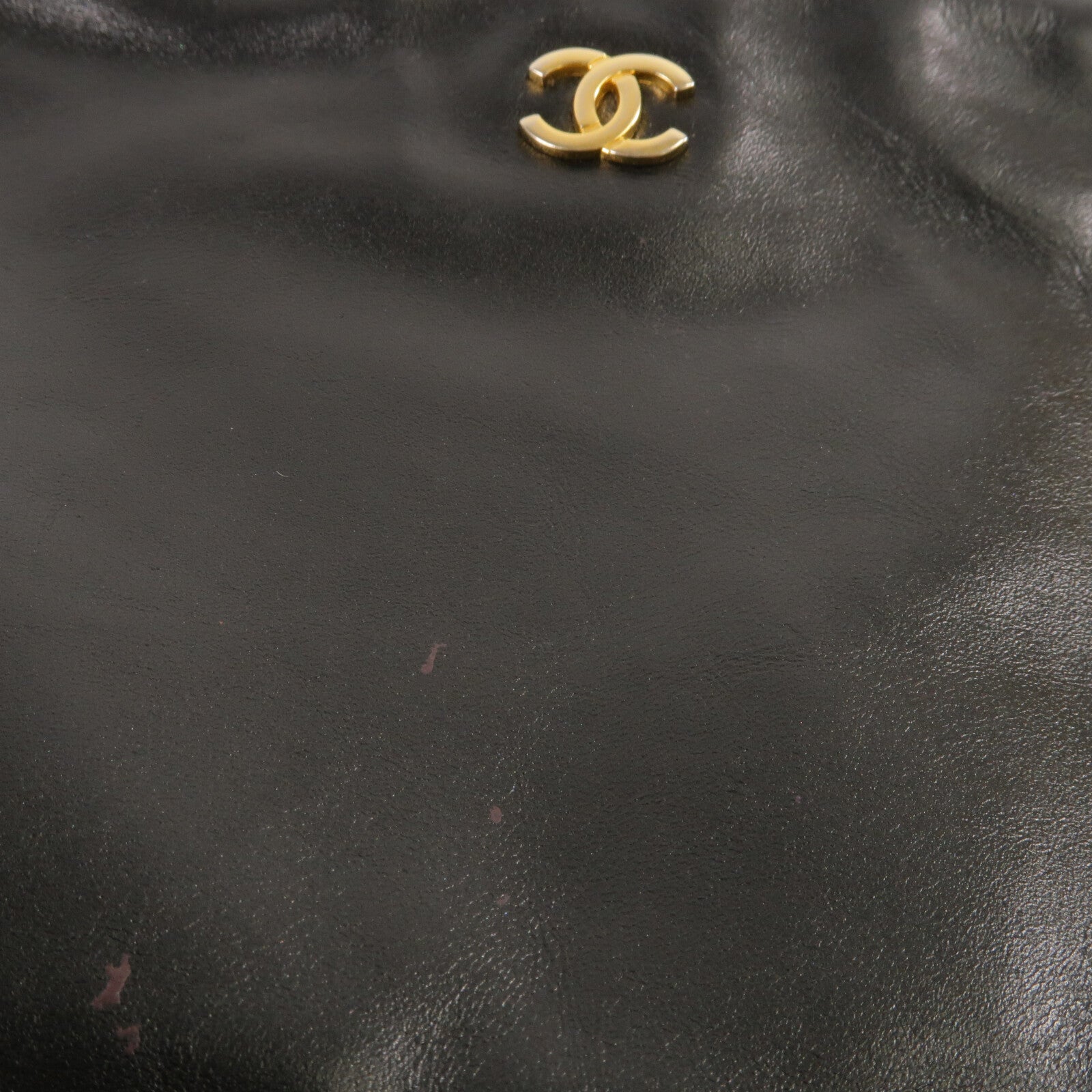 CHANEL 牛皮皮革Chanel 22 Small鏈帶肩背袋