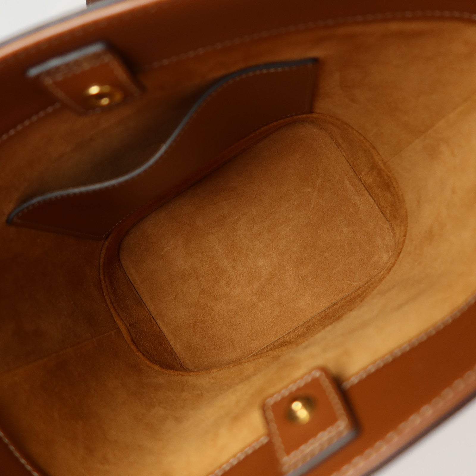 CELINE 牛皮皮革Small Cuir Triomphe Bucket金扣肩背袋