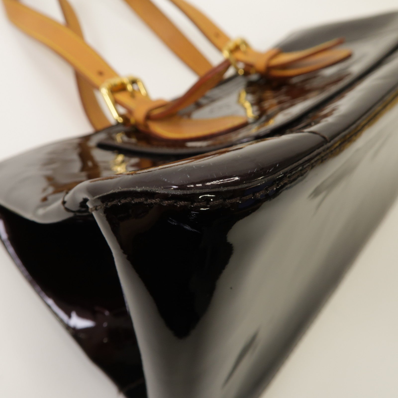 LOUIS VUITTON Monogram Vernis Rosewood Avenue金扣肩背袋酒紅色