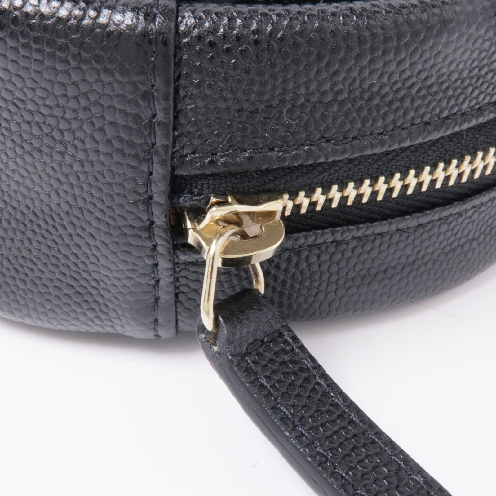 CHANEL 牛皮皮革Round Clutch With Chain金扣肩背袋
