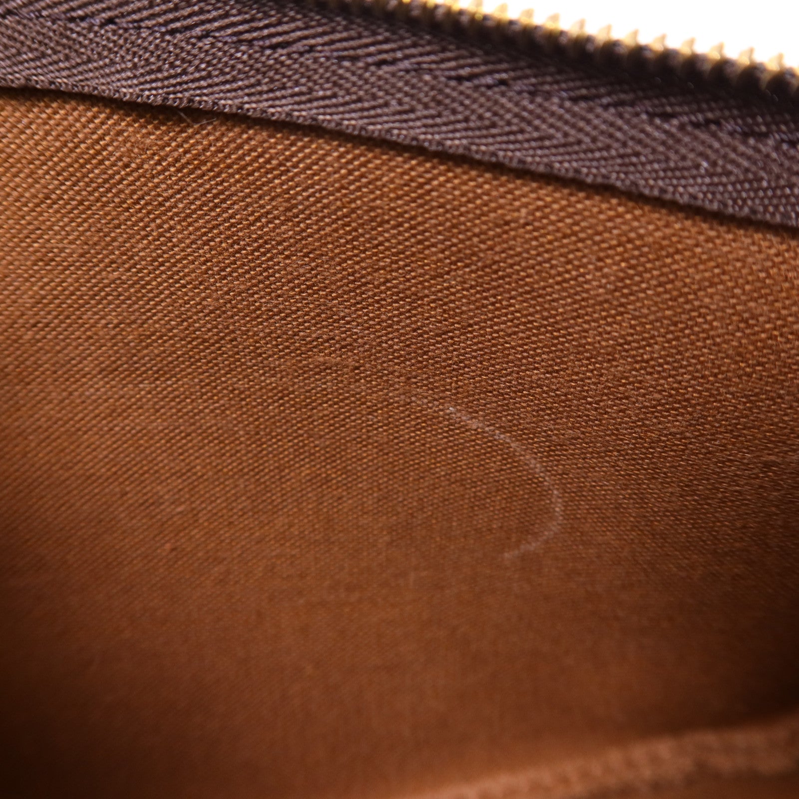 LOUIS VUITTON Monogram Pochette Accessoires金扣手挽袋棕色