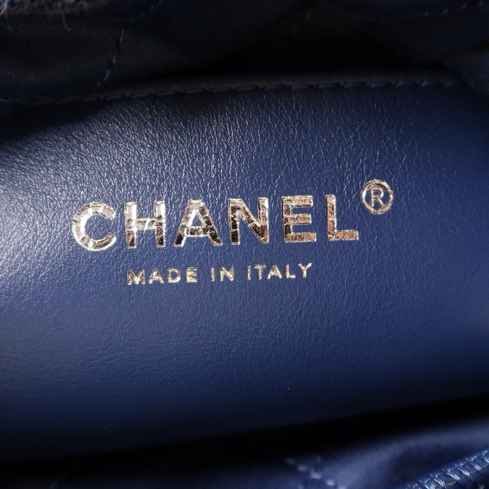 CHANEL 牛仔佈Chanel 22 Mini銀扣鏈帶手挽肩背兩用袋