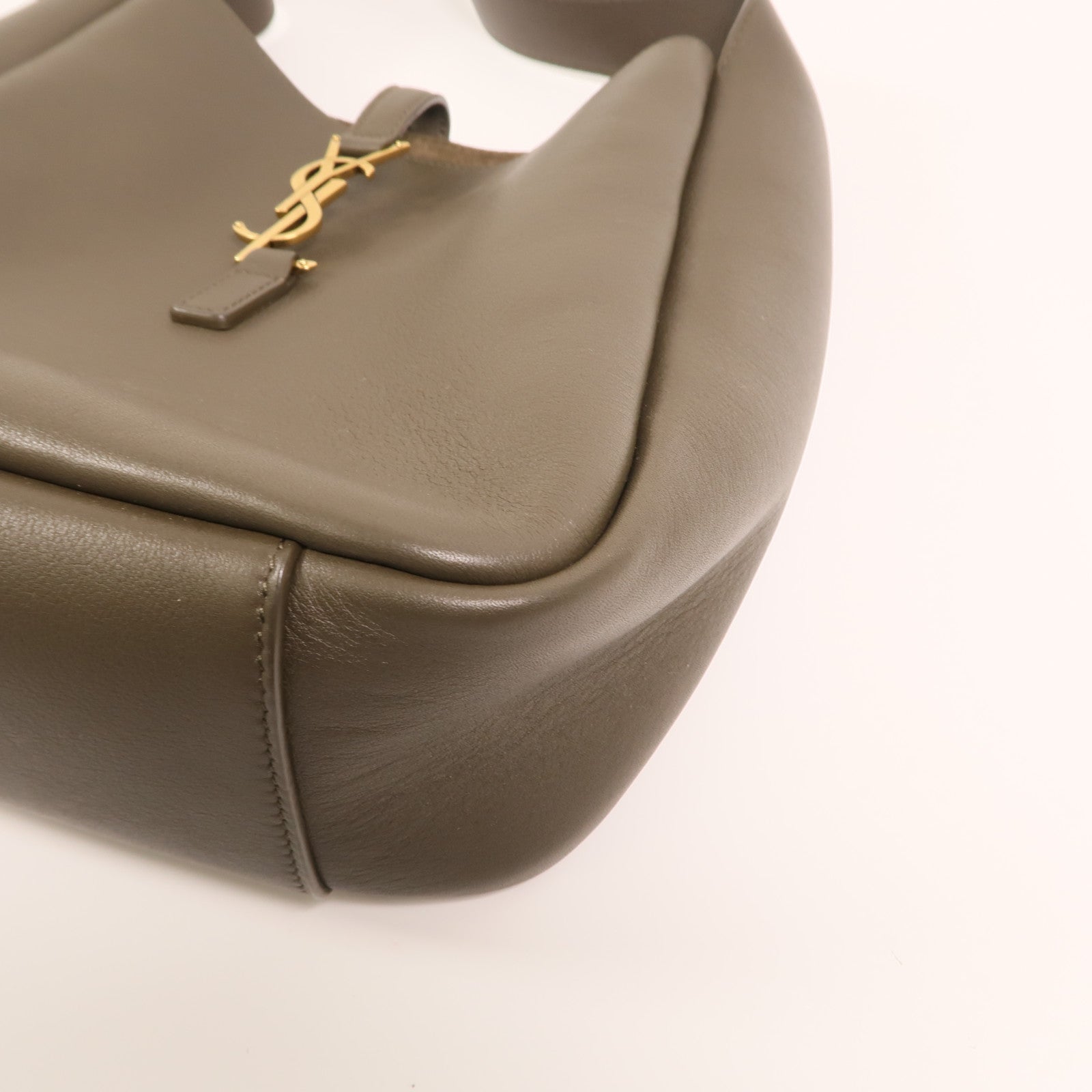 SAINT LAURENT 牛皮皮革Hobo Small金扣手挽袋