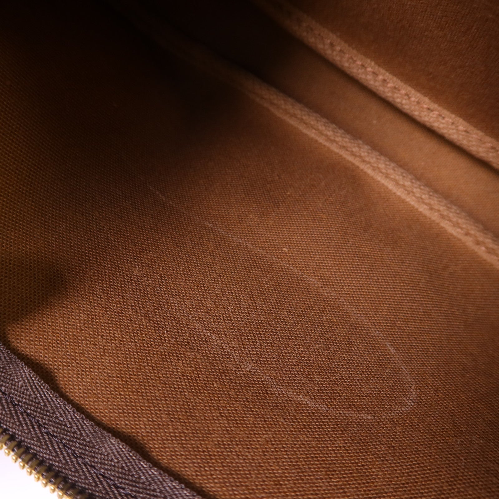LOUIS VUITTON Monogram Pochette Accessoires金扣手挽袋棕色